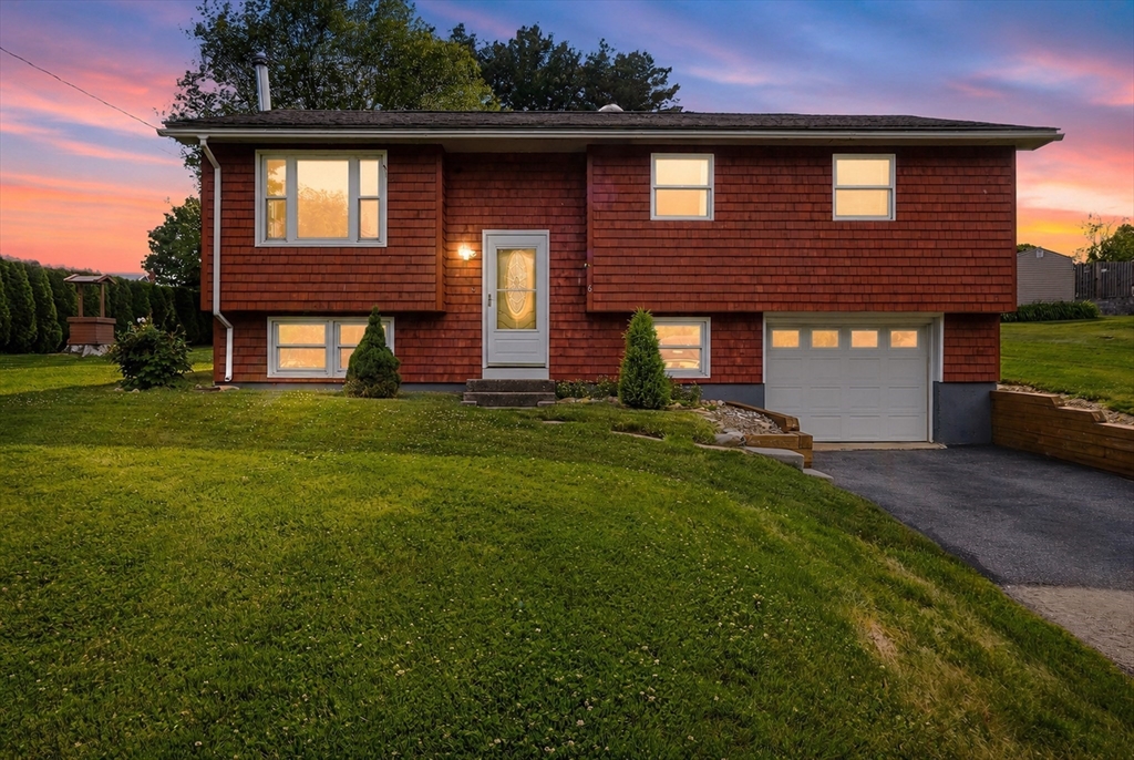 6 Old Farm Road, Spencer, Massachusetts 01562