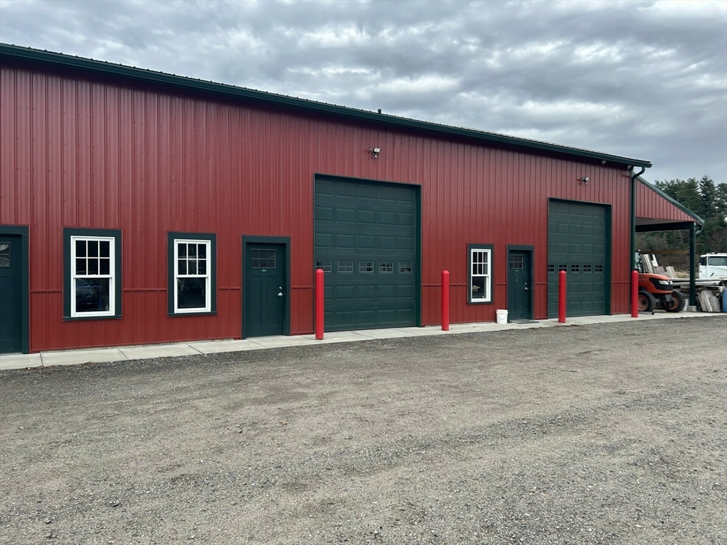 20 Gate St, Carver, Massachusetts 02330