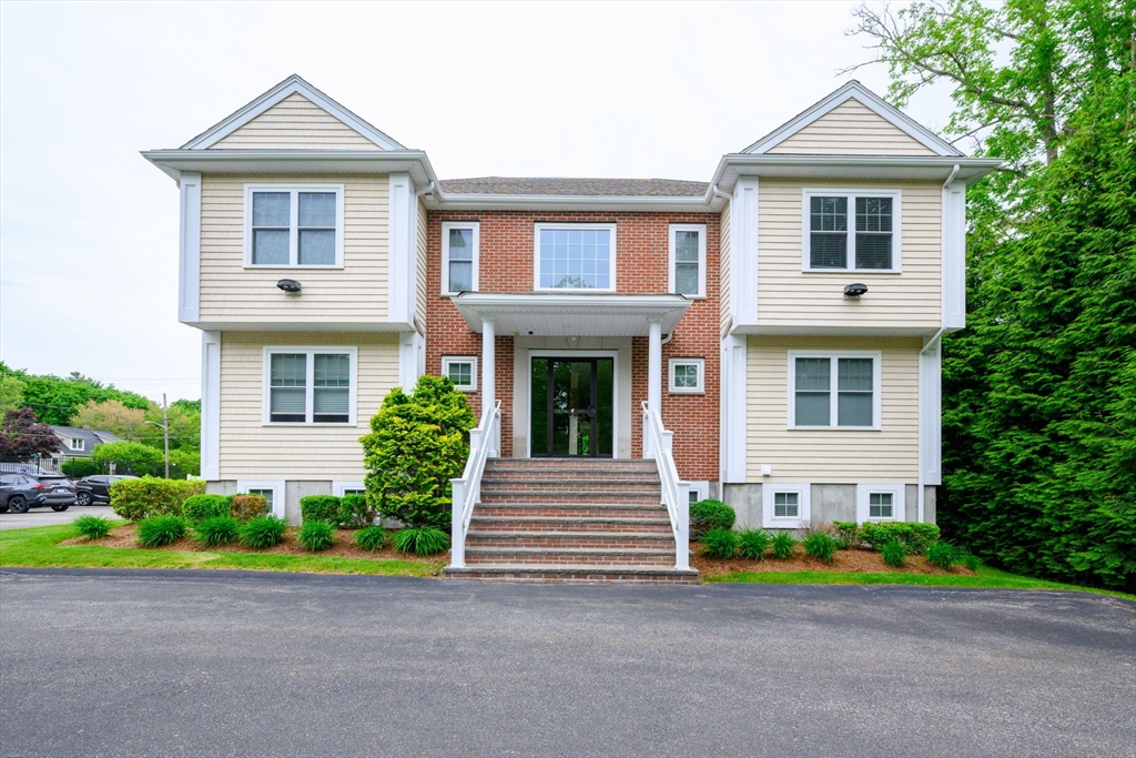 154 Bedford St, Abington, Massachusetts 02351