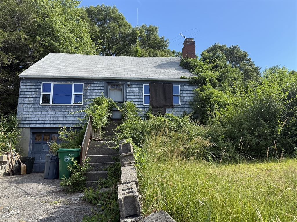 10 Roberts Road, Ashland, Massachusetts 01721
