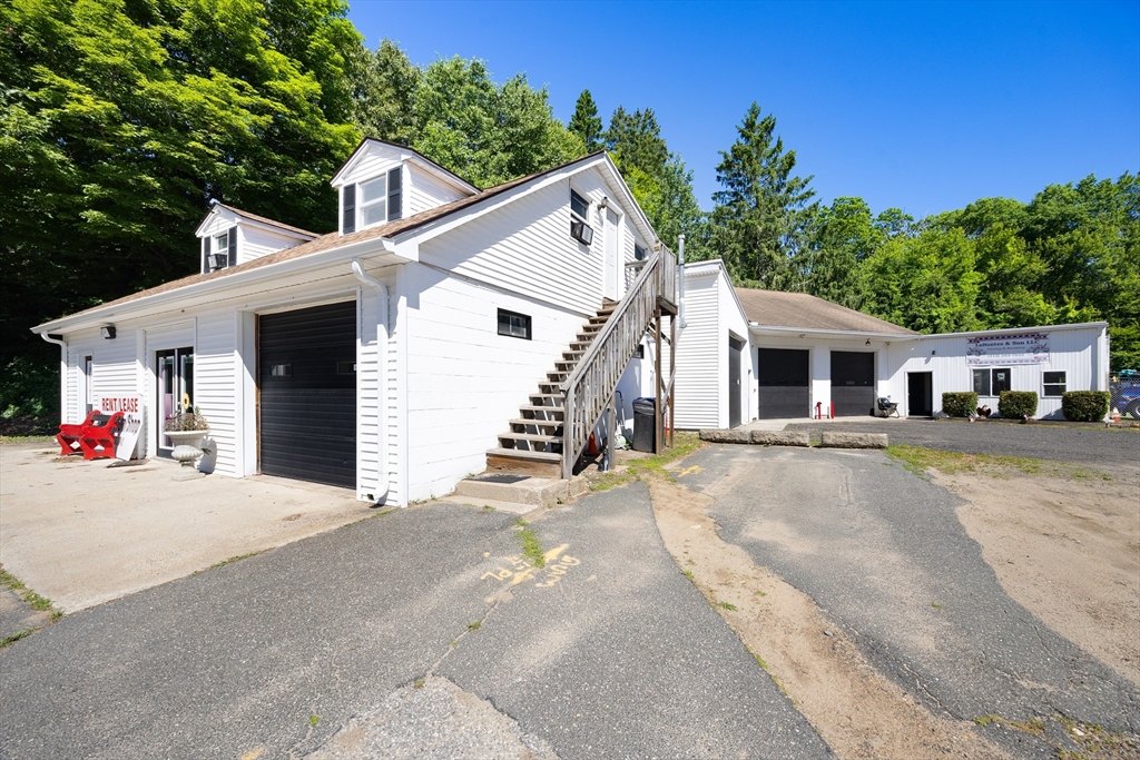 233 Wilbraham Street, Palmer, Massachusetts 01069