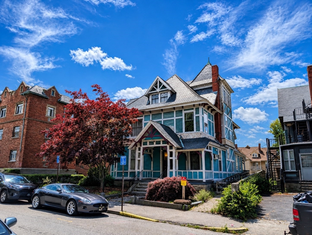23 Fruit St, Worcester, Massachusetts 01609