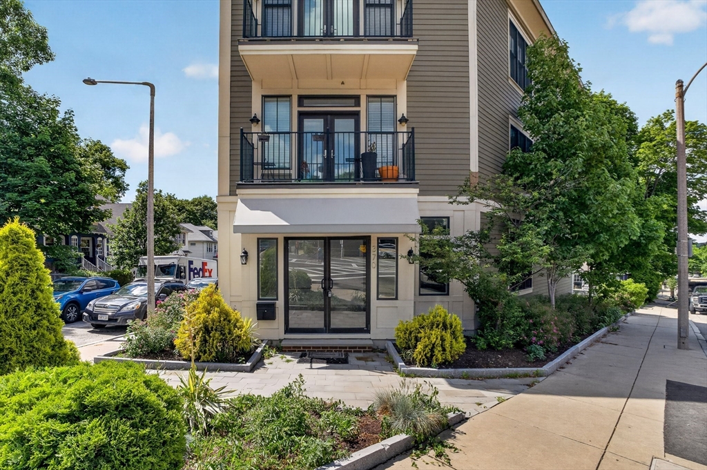370 Beech St, Boston, Massachusetts 02131