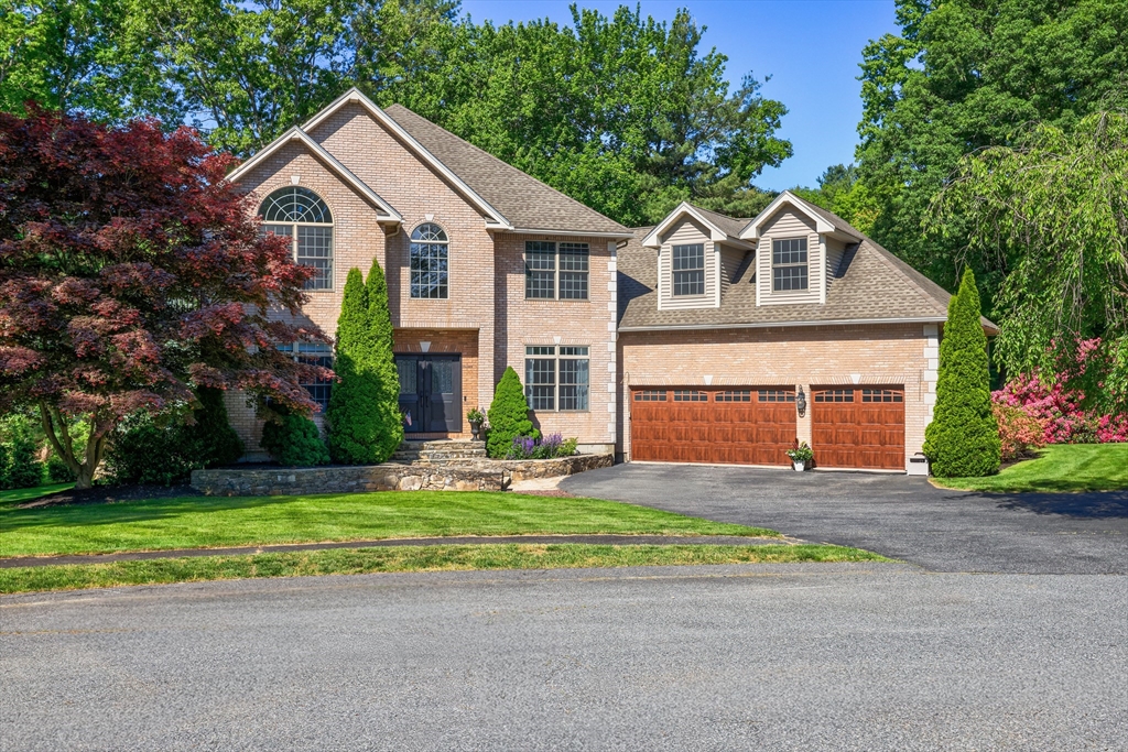 10 Strawberry Knoll Dr, Sutton, Massachusetts 01590