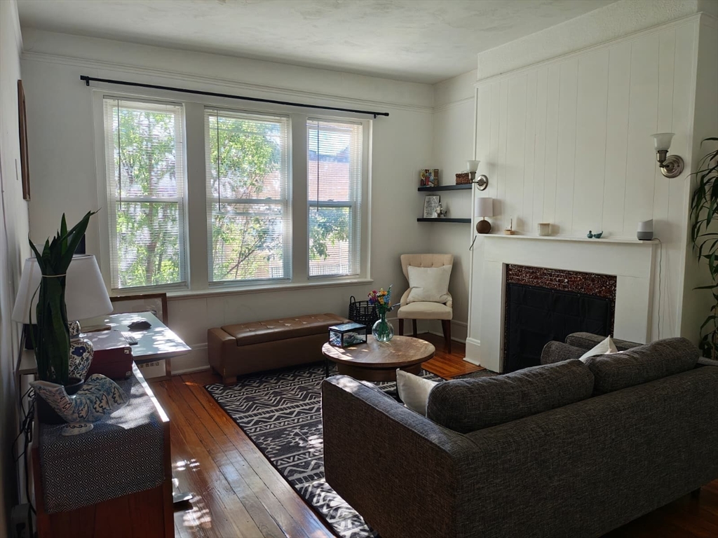 21 Aberdeen Street, Boston, Massachusetts 02215