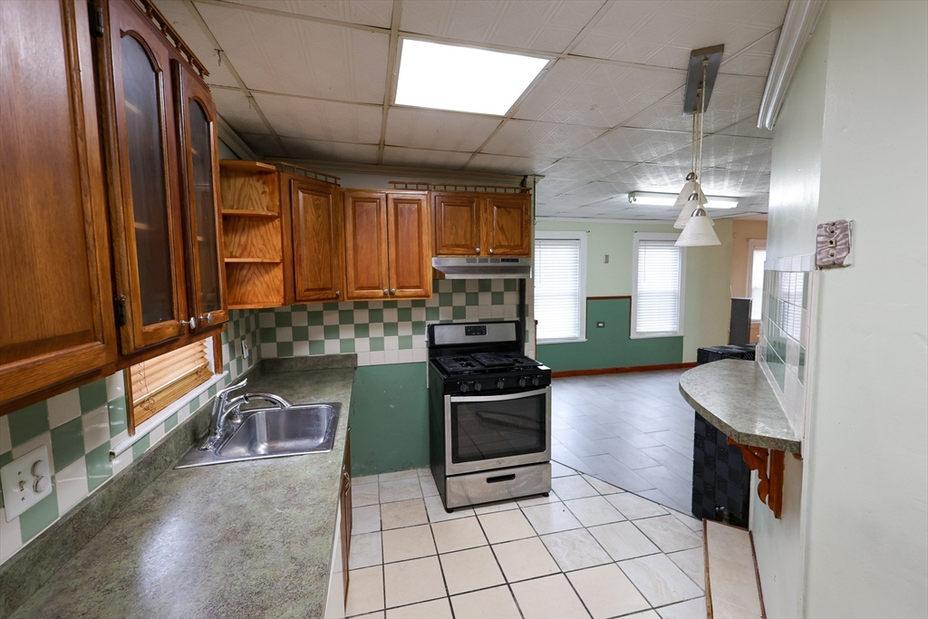 209 West Harvard Street, Brockton, Massachusetts 02301