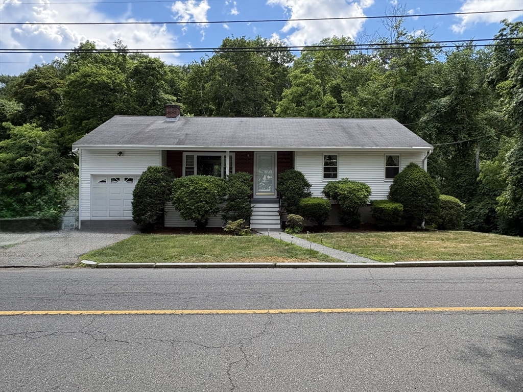 408 Swains Pond Avenue, Melrose, Massachusetts 02176