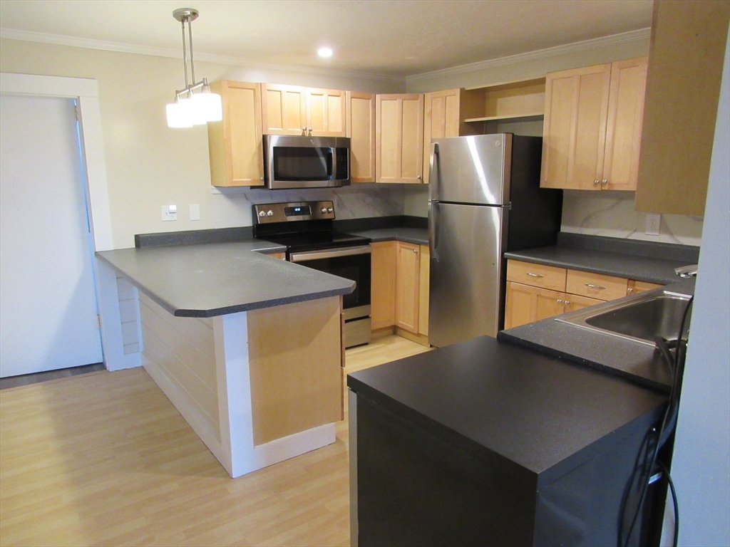 72 Emerald St, Gardner, Massachusetts 01440