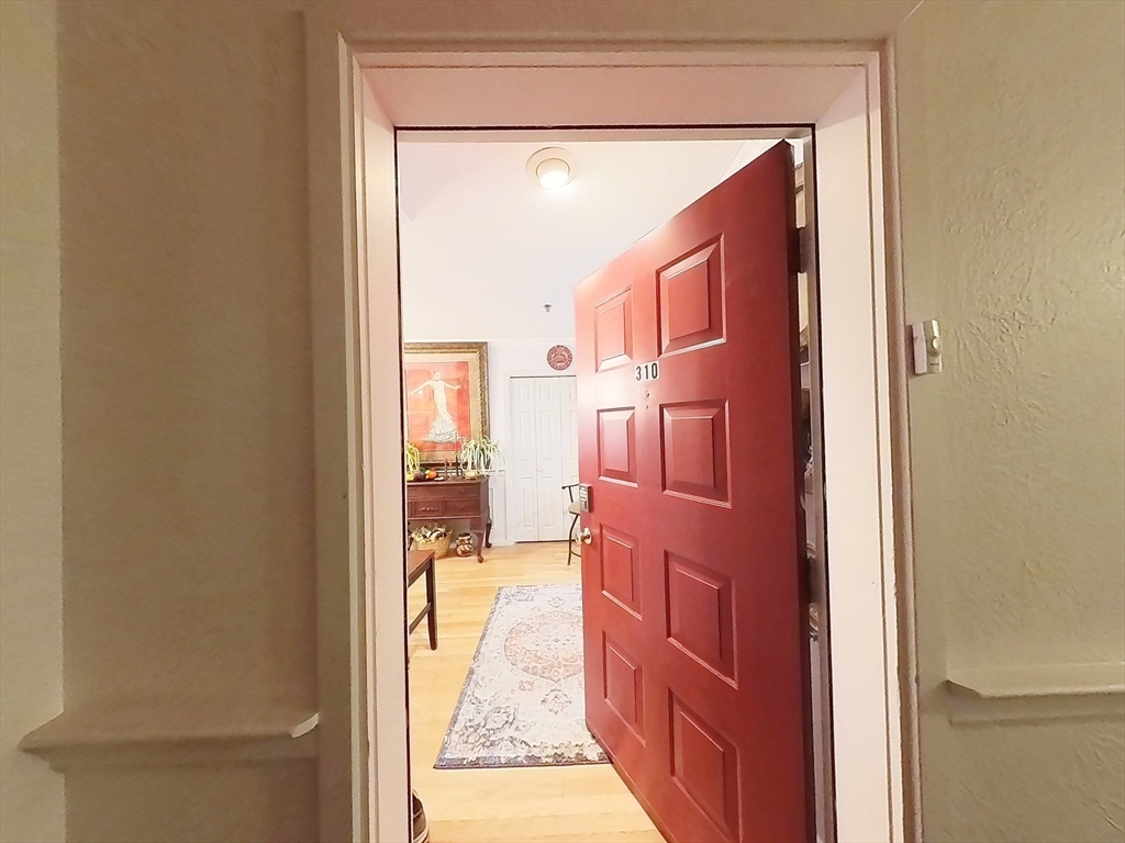 13 Dallas Dr., Dracut, Massachusetts 01826