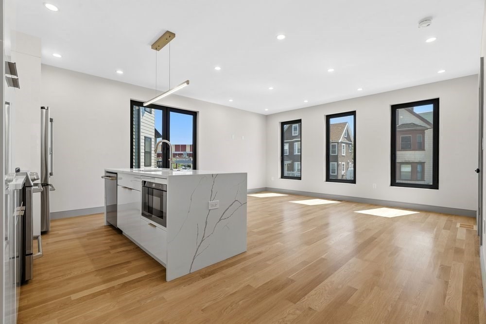 32 Mckone Street, Boston, Massachusetts 02122