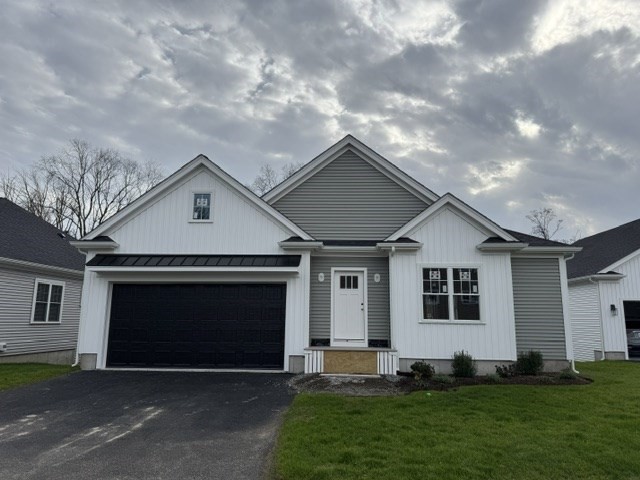 3 Coach Road, Easton, Massachusetts 02375