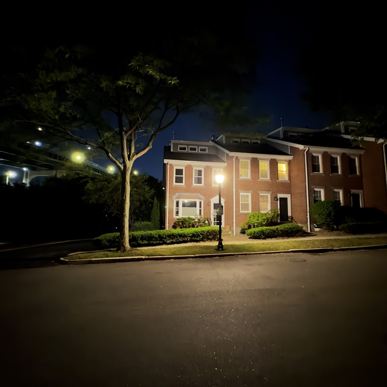 1 Boatswains Way, Chelsea, Massachusetts 02150