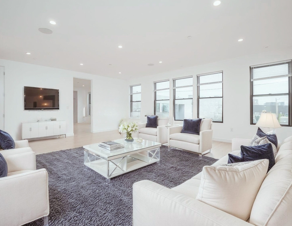 340 West 2nd Street, Boston, Massachusetts 02127