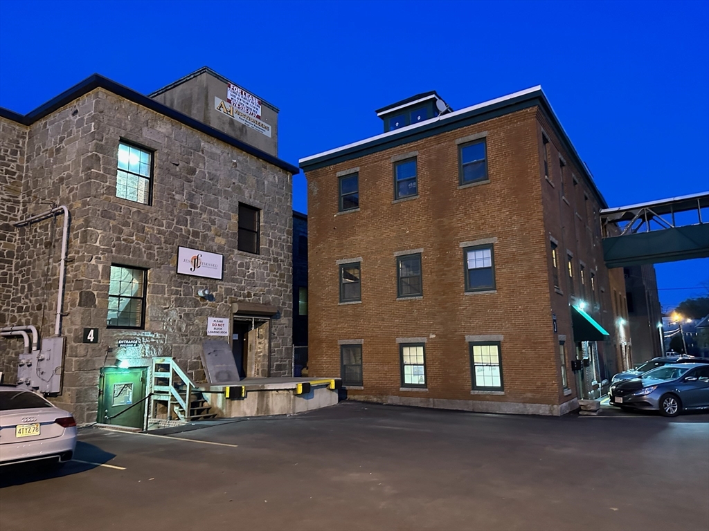 119R Foster St, Peabody, Massachusetts 01960