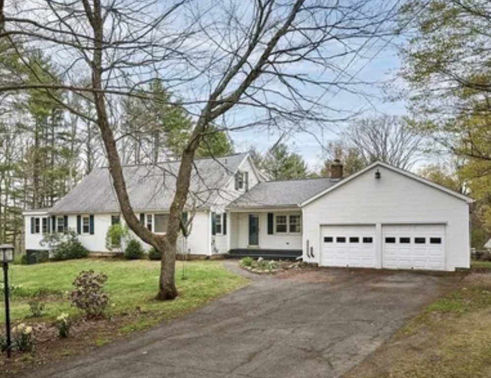 15 West St, New Salem, Massachusetts 01970