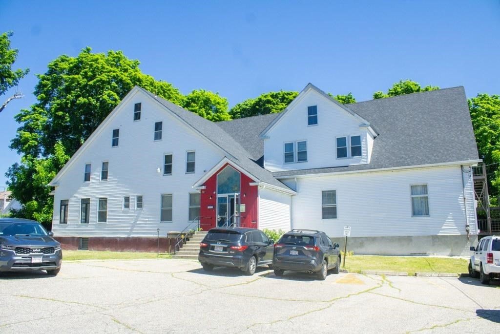 3 Saenger St, Dudley, Massachusetts 01571