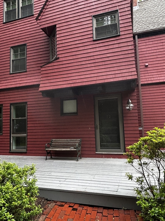72 Ober Rd, Newton, Massachusetts 02459