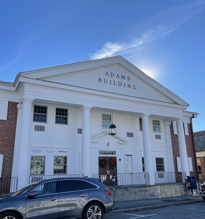 9 Meriam St, Lexington, Massachusetts 02420