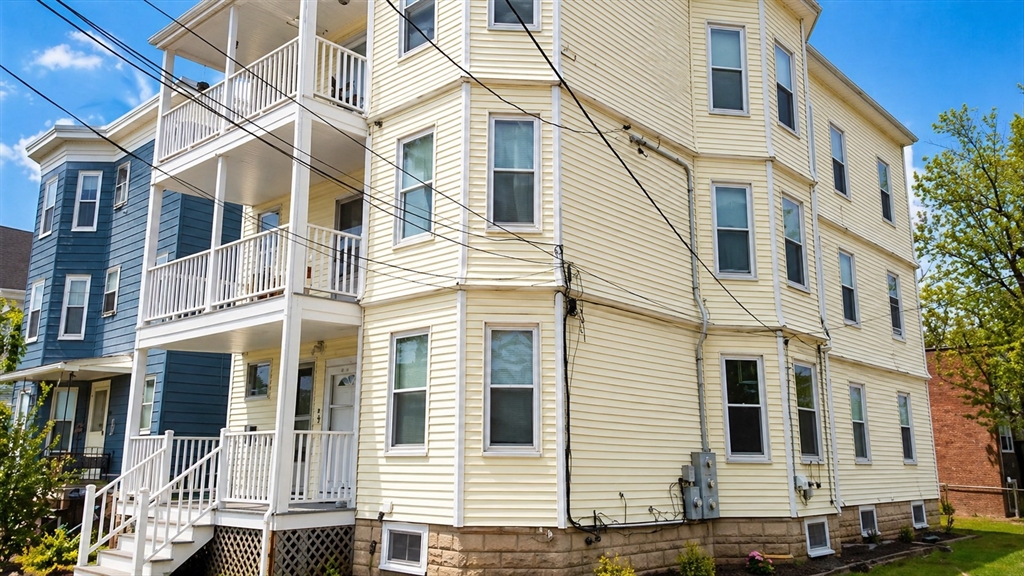 37 Waverly Street, Boston, Massachusetts 02135