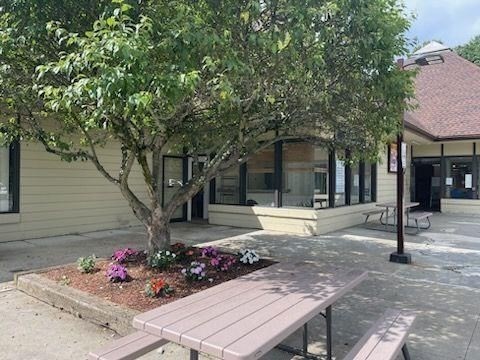 63 French King Highway, Greenfield, Massachusetts 01301