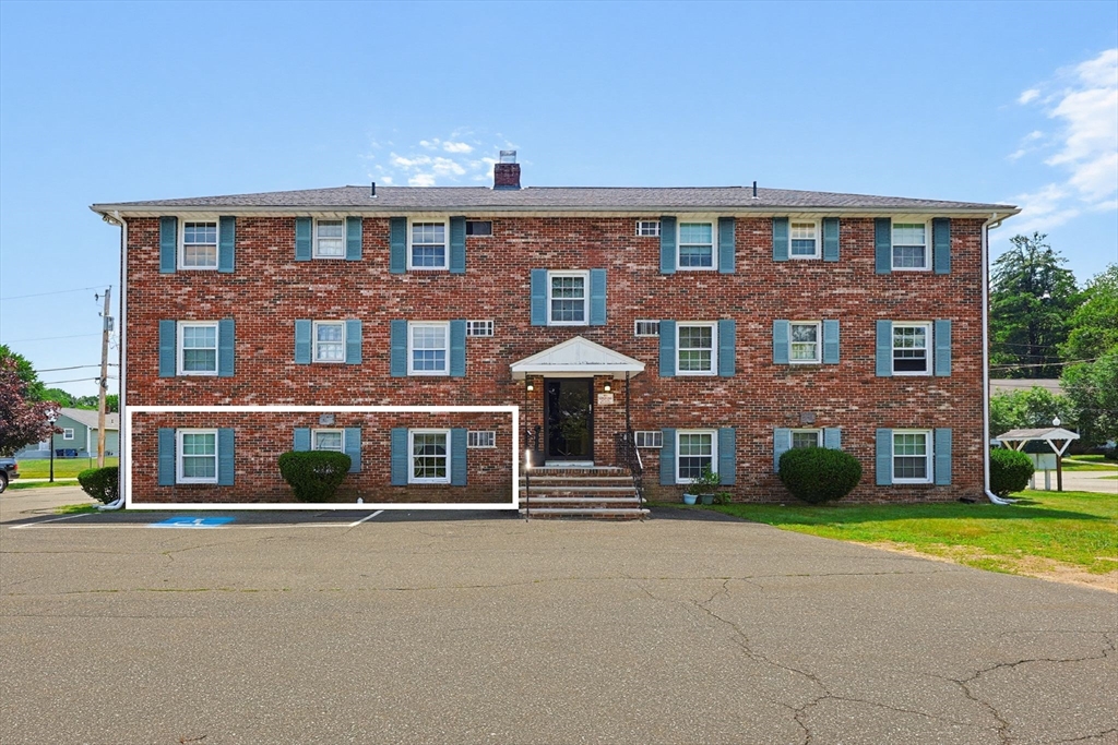 15 Frank St, Dracut, Massachusetts 01826