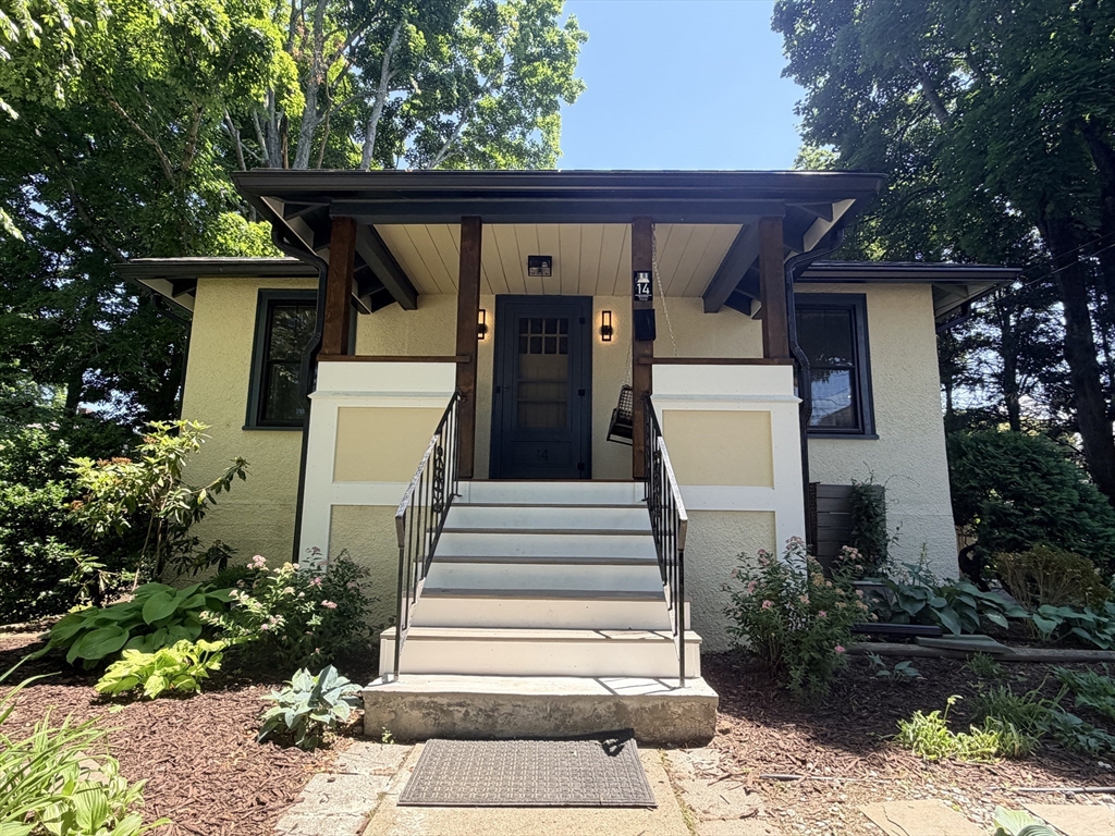 14 Reynolds Ave, Natick, Massachusetts 01760