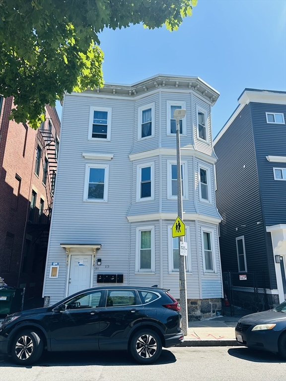 113 Dale St, Boston, Massachusetts 02119