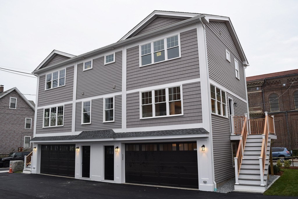 40 Cushing St, Waltham, Massachusetts 02453