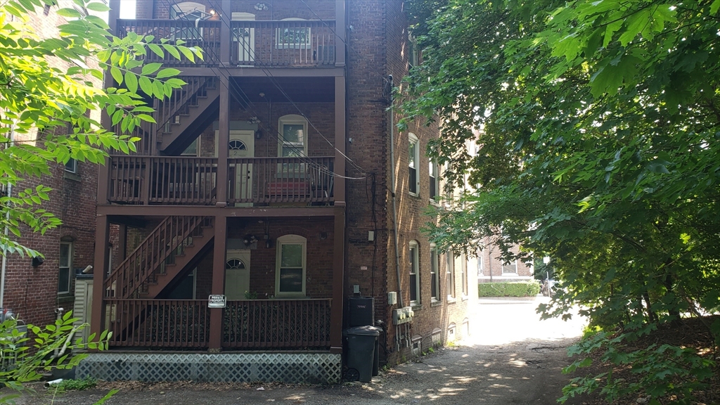 225 South, Boston, Massachusetts 02130