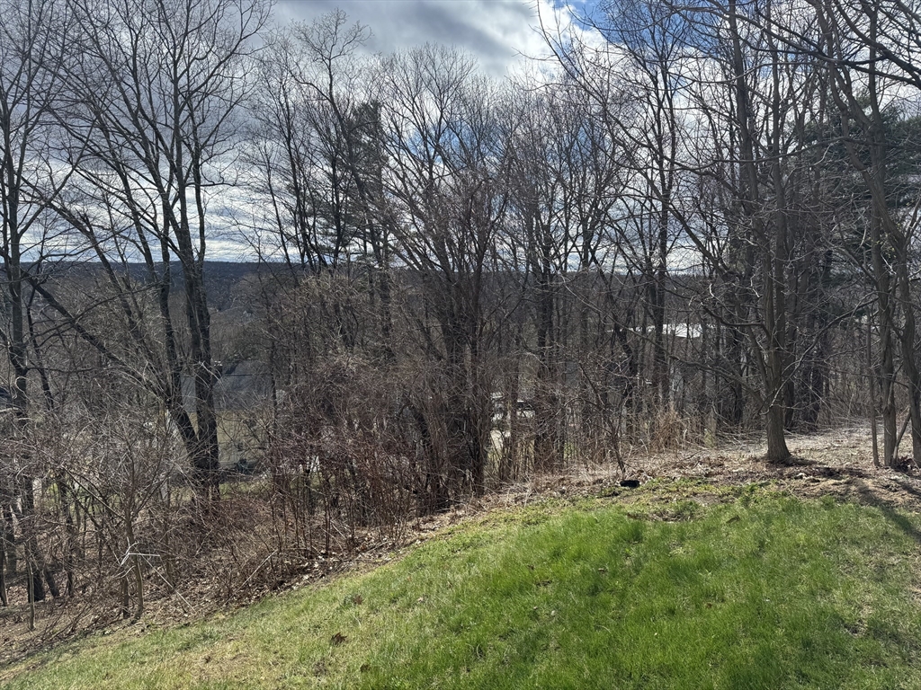 44 Rustic Drive, Worcester, Massachusetts 01609