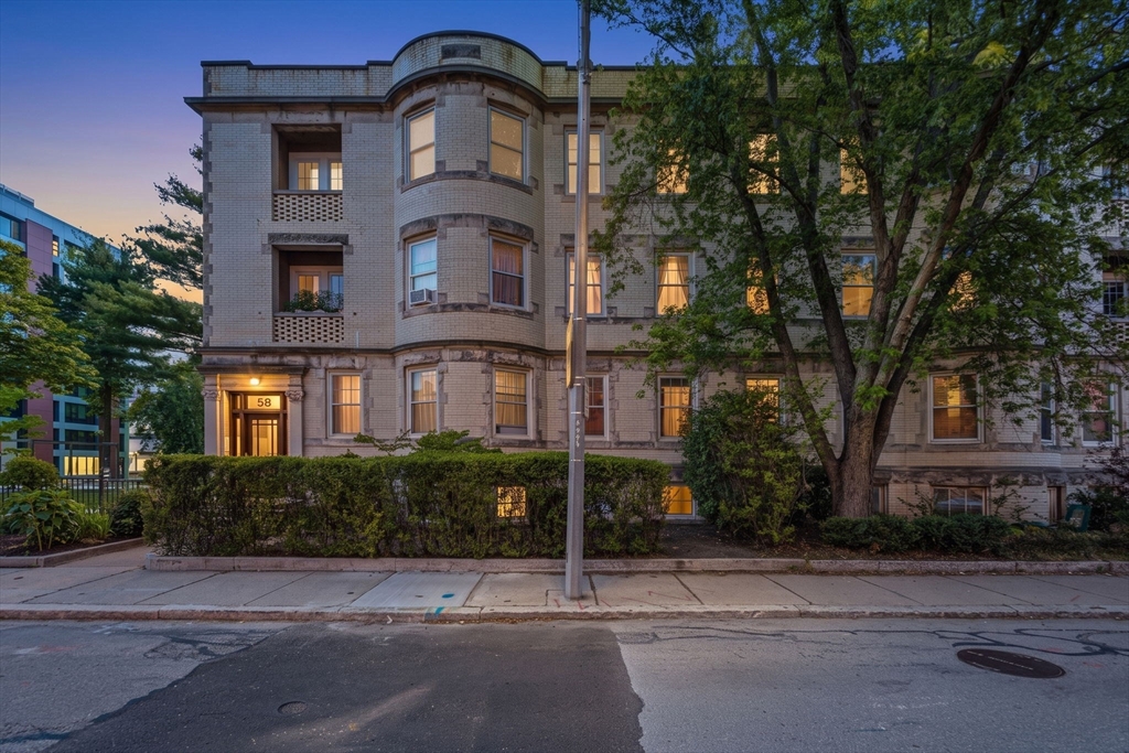 58 Pleasant Street, Brookline, Massachusetts 02446