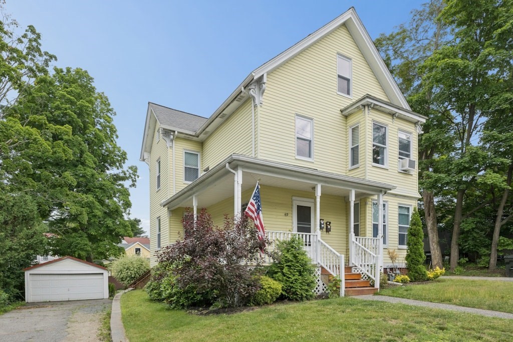 49 Felton Street, Hudson, Massachusetts 01749