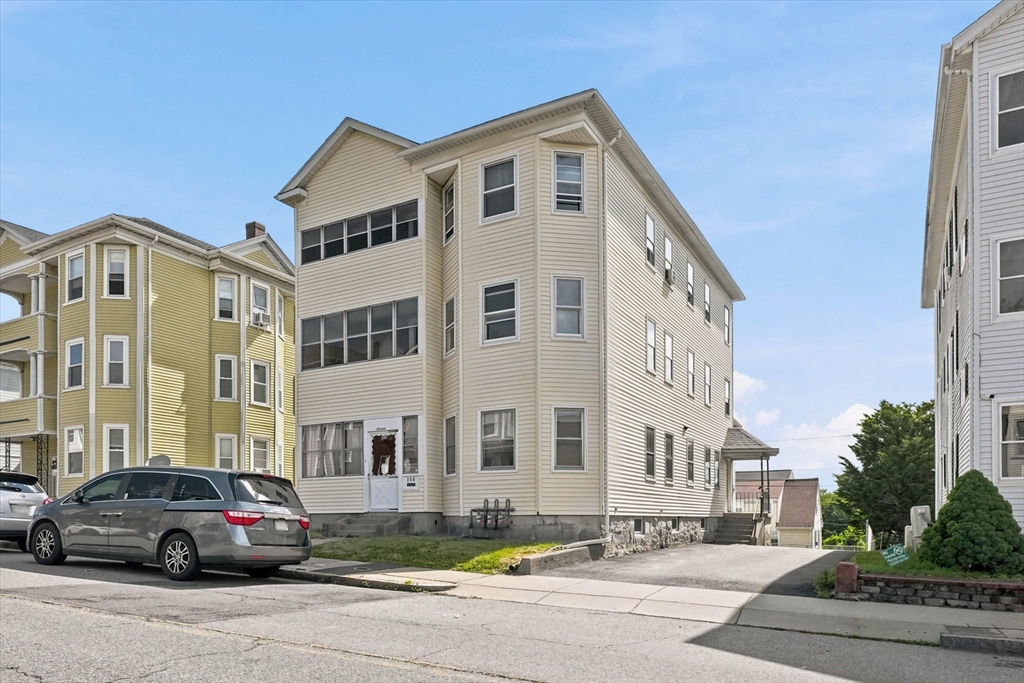 16 Plantation Street, Worcester, Massachusetts 01604