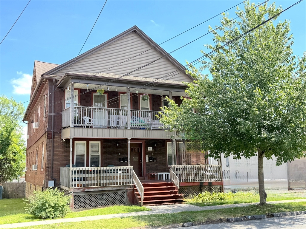 71 Hill St, West Springfield, Massachusetts 01108