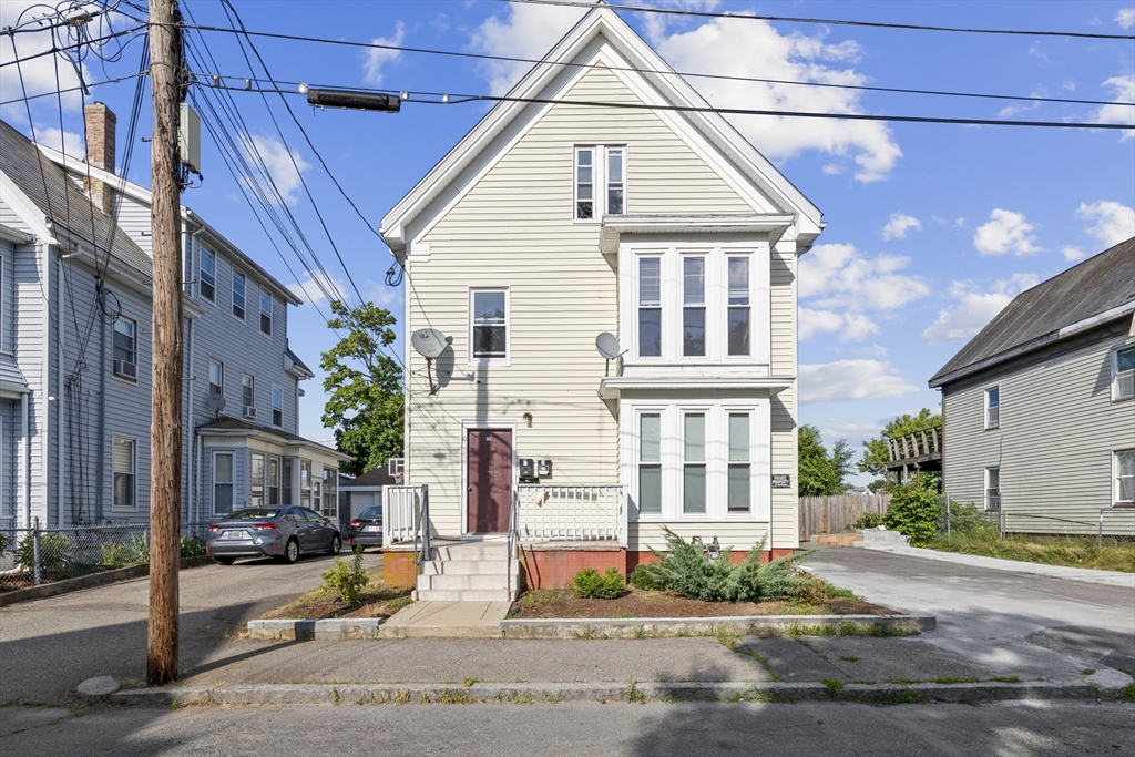 10 Essex St, Brockton, Massachusetts 02301