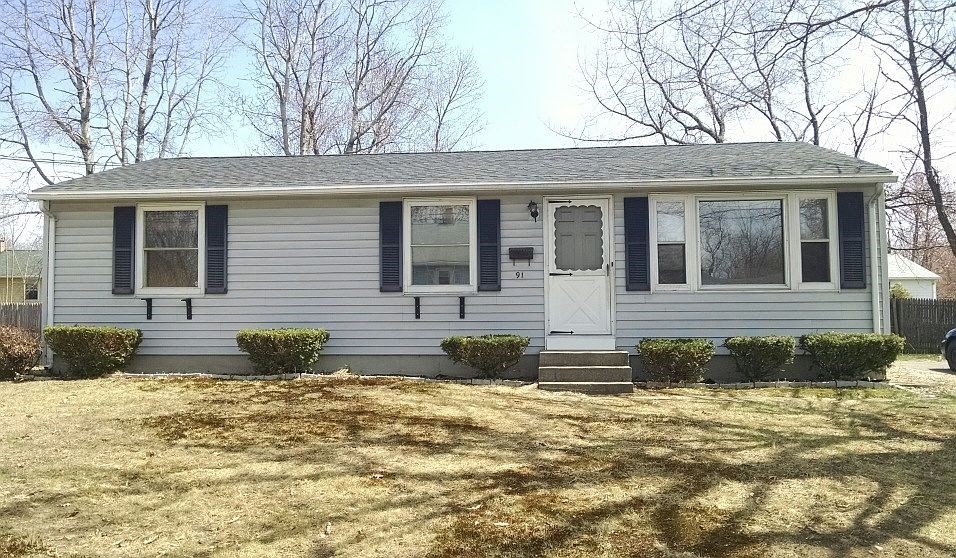 91 Price St, Springfield, Massachusetts 01104