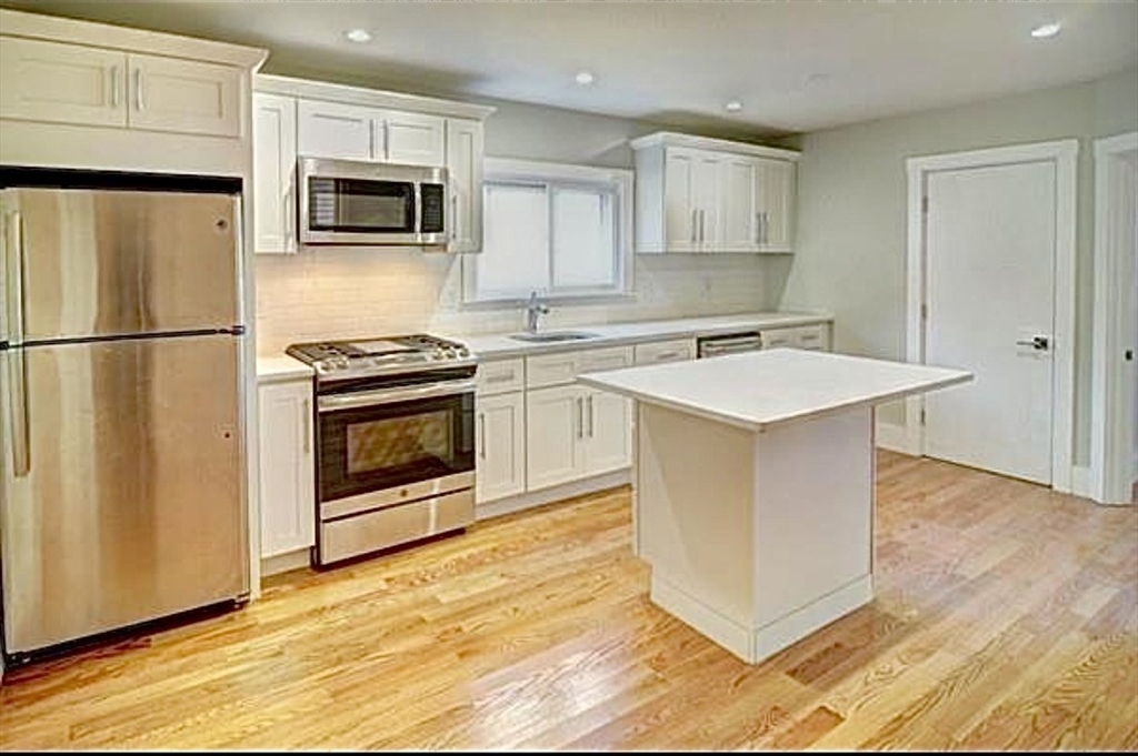 70 Wordsworth St, Boston, Massachusetts 02128