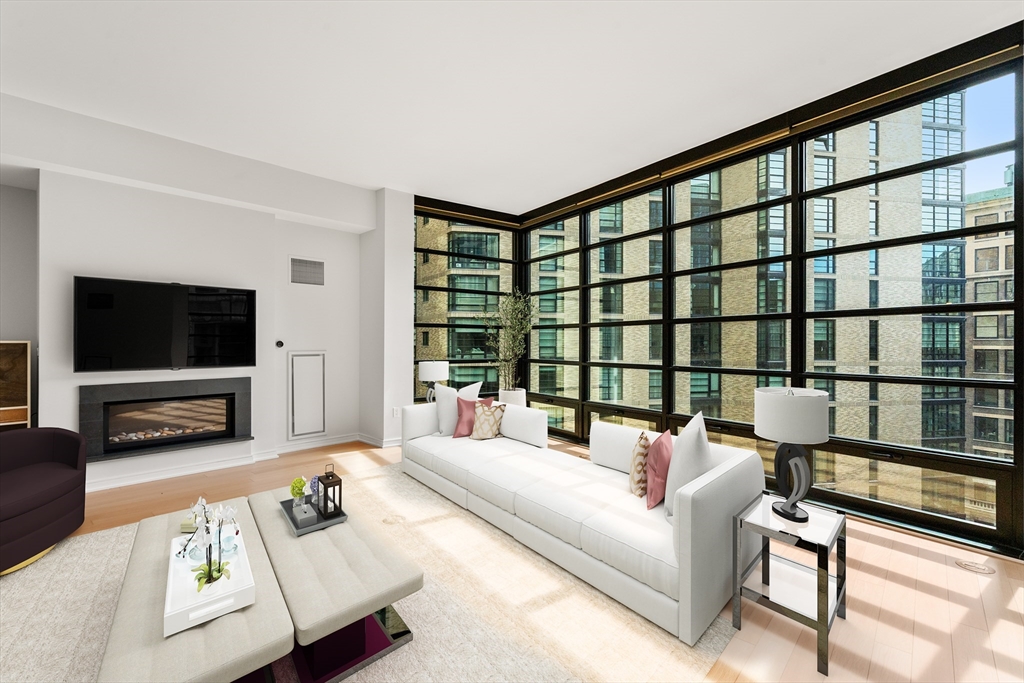 580 Washington St, Boston, Massachusetts 02111