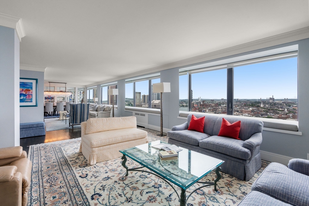85 E India Row, Boston, Massachusetts 02110