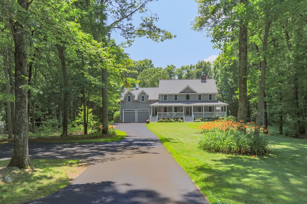 4 Upton Street, Dunstable, Massachusetts 01450