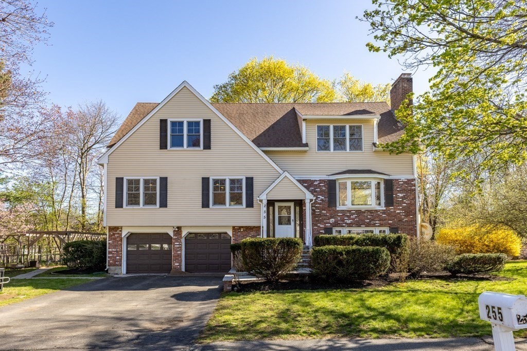 255 Worthen Rd East, Lexington, Massachusetts 02421