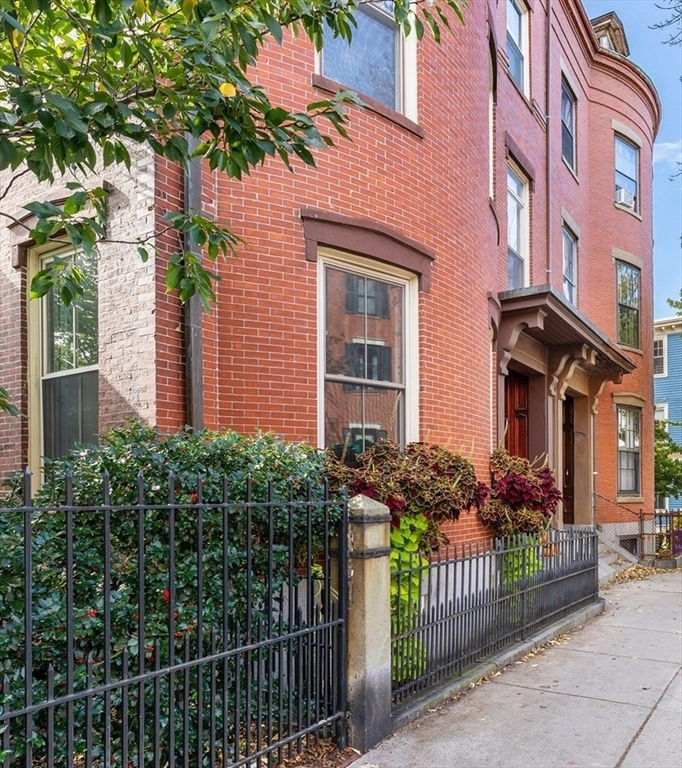 46 High St, Boston, Massachusetts 02129