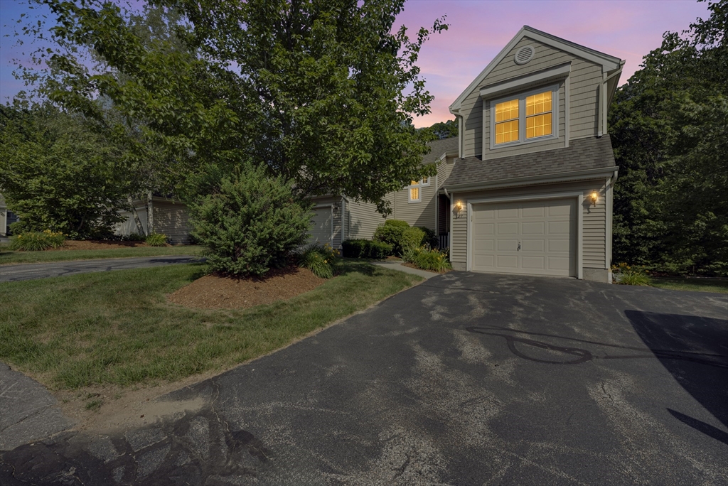 27 Robert Cir, Grafton, Massachusetts 01536