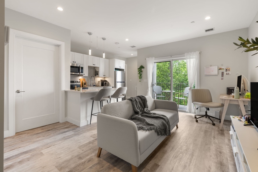 1457 Tremont Street, Boston, Massachusetts 02120