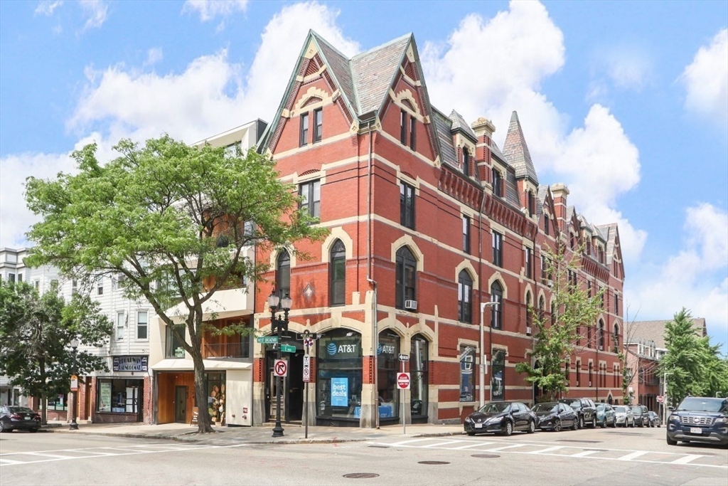 366 W Broadway, Boston, Massachusetts 02127