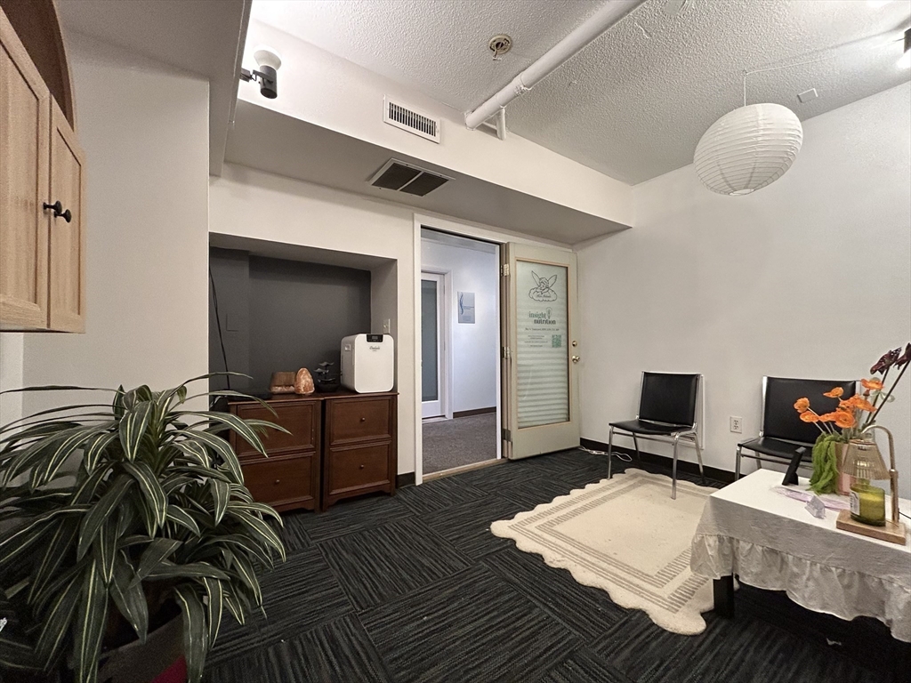 1798A Massachusetts Ave, Cambridge, Massachusetts 02140