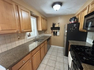 56 Townsend St, Abington, Massachusetts 02351