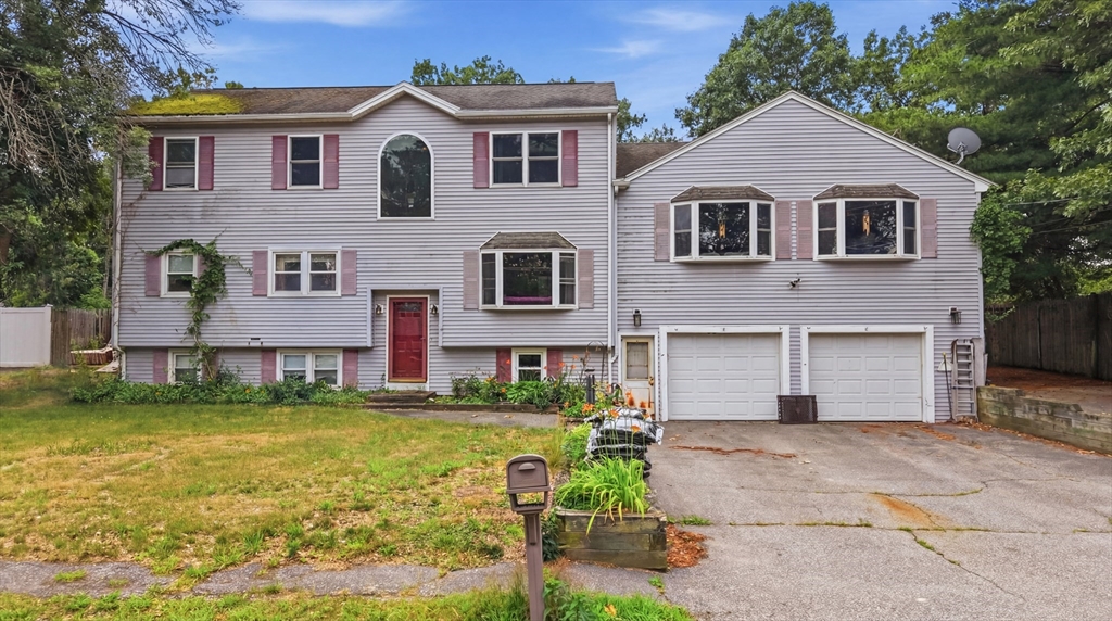 12 Harjean Rd, Billerica, Massachusetts 01821