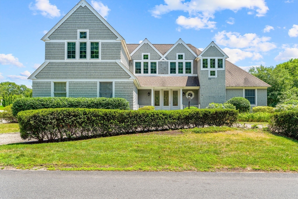 14 Glenneagle Dr, Mashpee, Massachusetts 02649