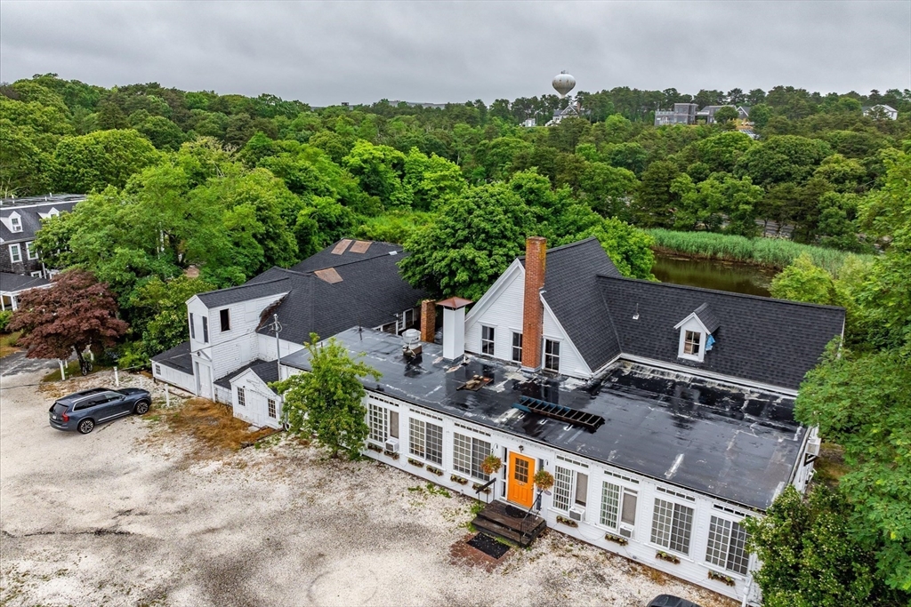 70 Main St., Wellfleet, Massachusetts 02667